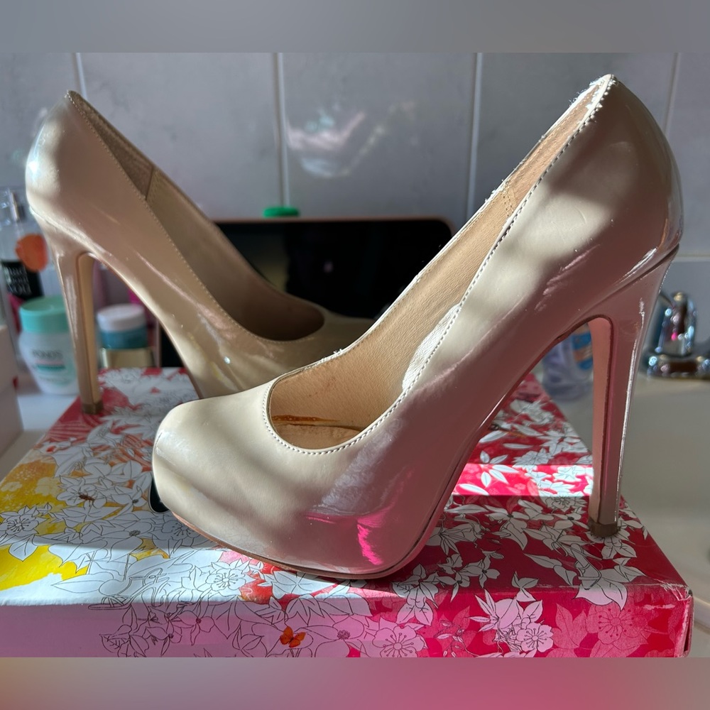 Chinese Laundry "Whistle" Stilettos High Heel Shoe